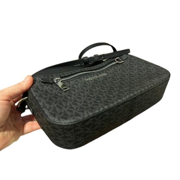 Michael Kors Designer Jet Set Large Logo  Purse Crossbody Bag NWT $398 - Picture 4 of 11